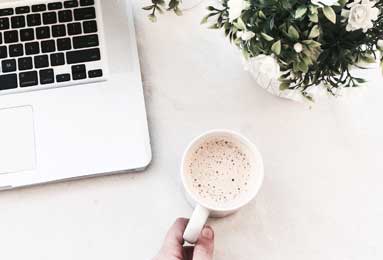 英皇集团，选择解释落实